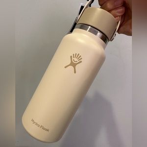Limited Ed. Almond Hydro Flask 32Oz